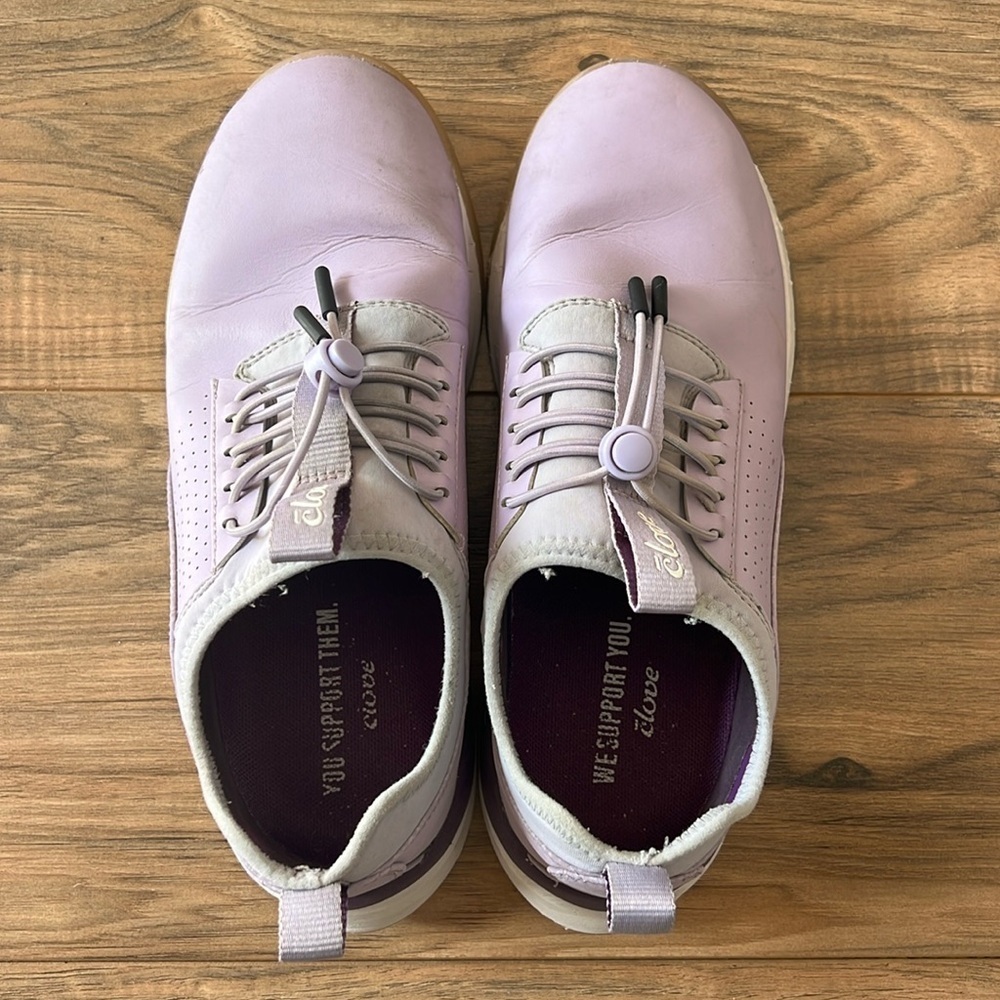 Clove Women’s Classic Lavender Purple Nursing Shoes Size 9 Women/7.5 Men’s